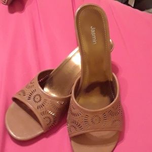 Jasmine shoes